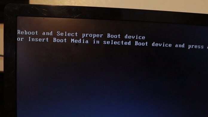 Cách sửa lỗi reboot and select proper boot device