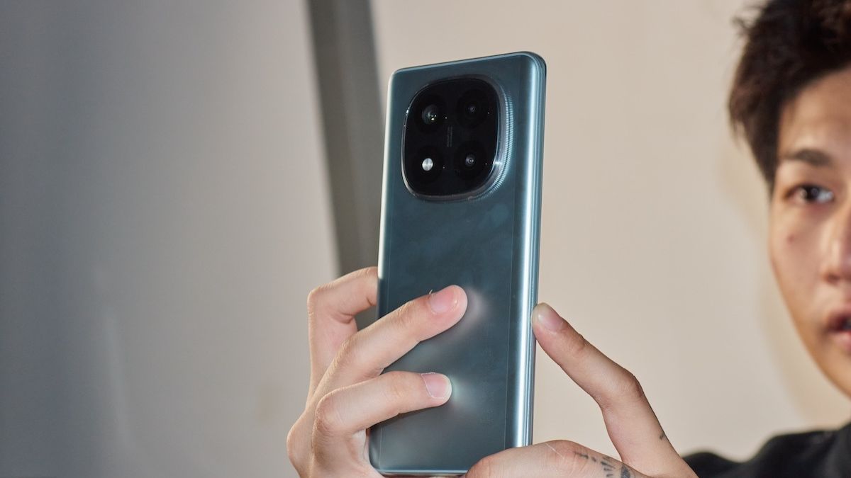 Giá điện thoại Xiaomi bao nhiêu tiền
