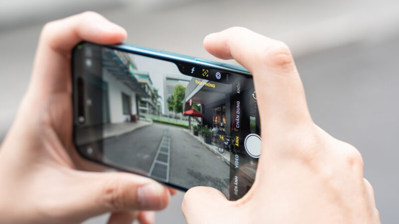Camera iPhone 17 thường tốt không? Nên mua phiên bản nào?